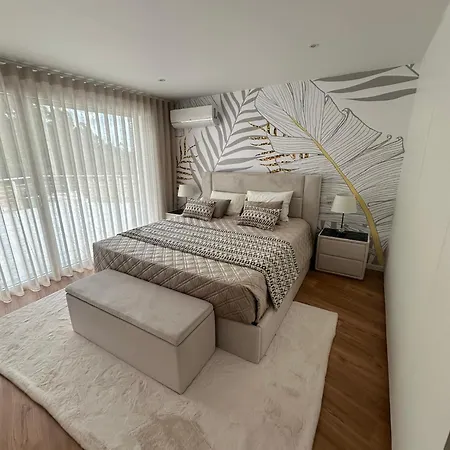 Com 2 Quartos E Piscina Em * Pombal (Leiria)